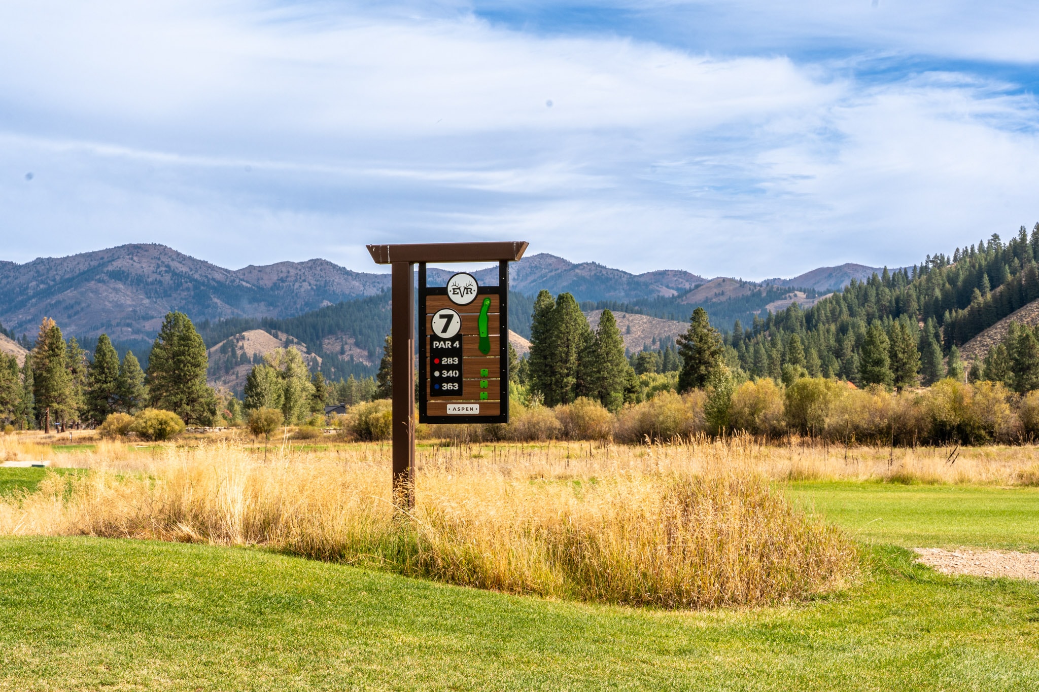 Tee sign overlooking the course
